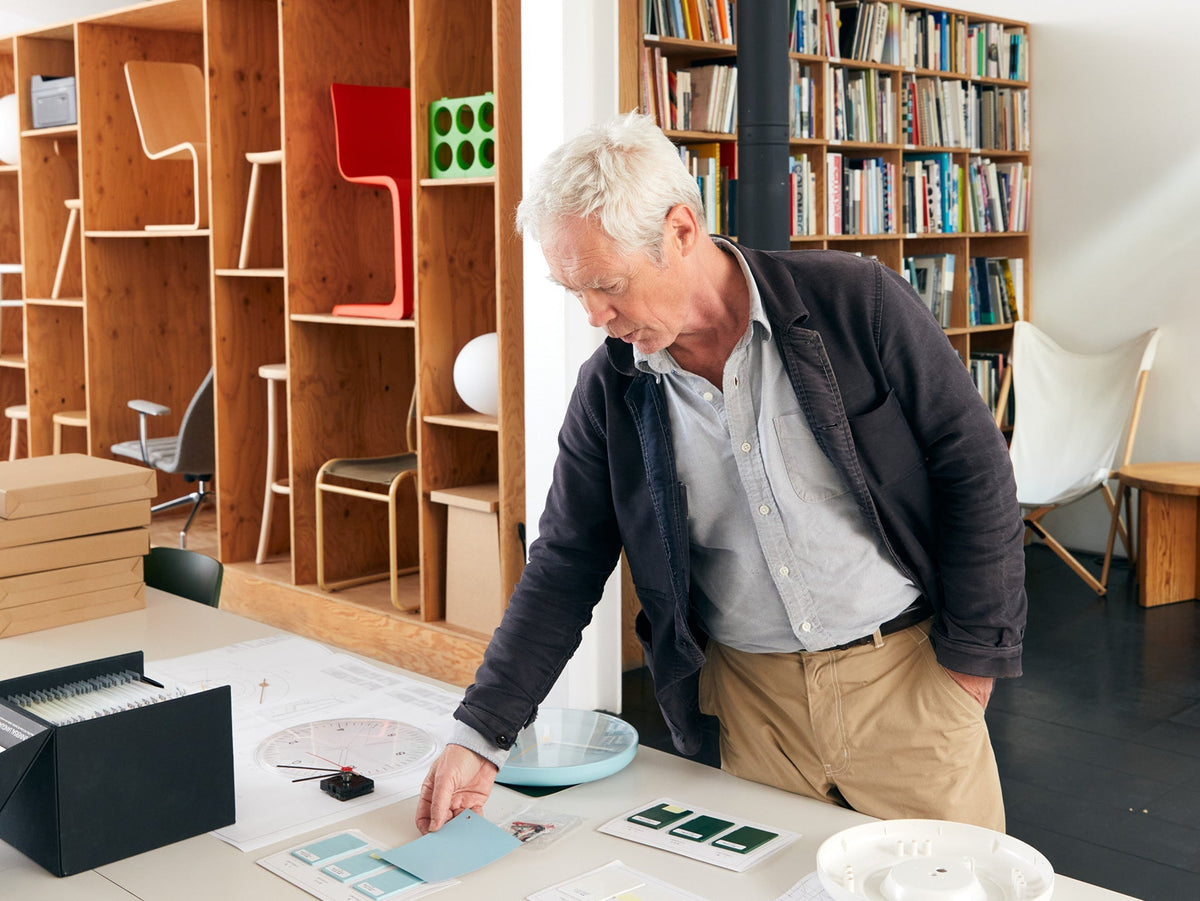 Jasper Morrison : Architecte du Design Industriel Accessible - The Cool Republic