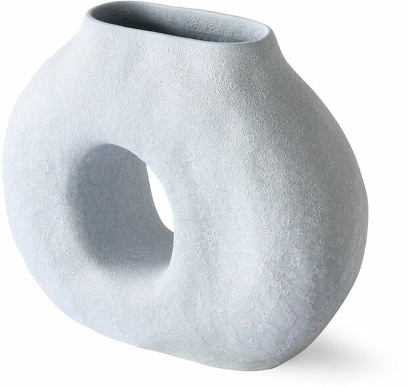 vase-circulaire-organique-en-gres-bleu-clair-mat-hkliving-2