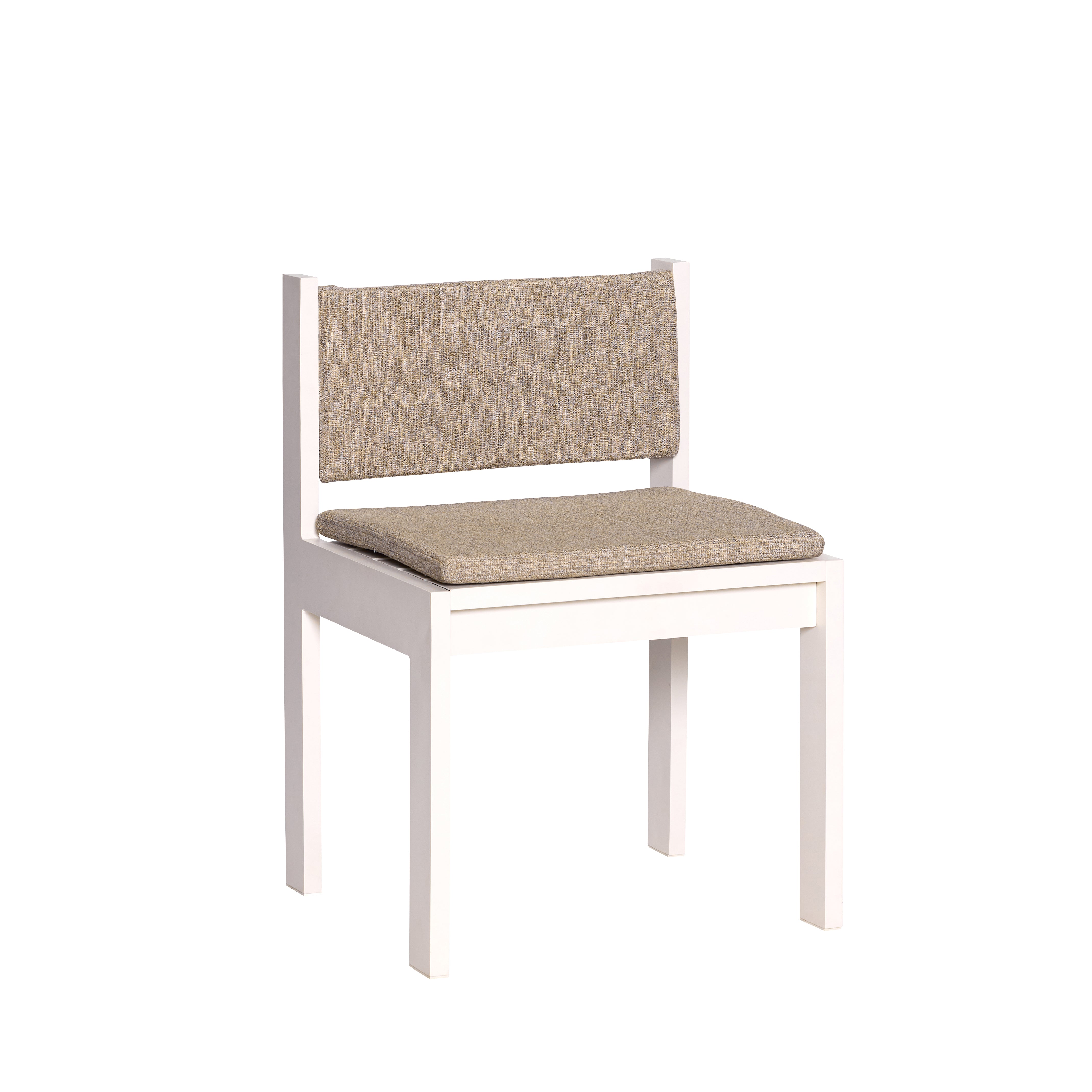 Garden Chair in Beige Steel with Beige Sand Cushions Haus - Hübsch