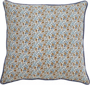 housse-de-coussin-50-x-50-cm-a-fleurs-bleues-et-brunes-liberty-cosmo-nordal-1