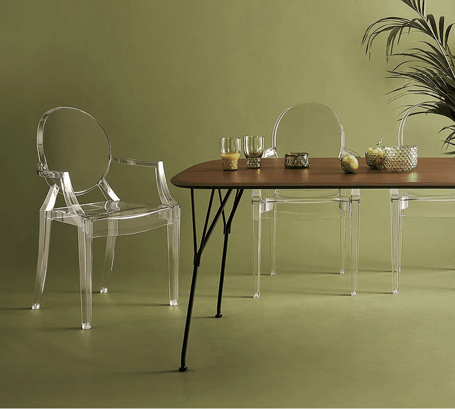2 Chaises avec accoudoirs Cristal matériau responsable Louis Ghost - Kartell - The Cool Republic