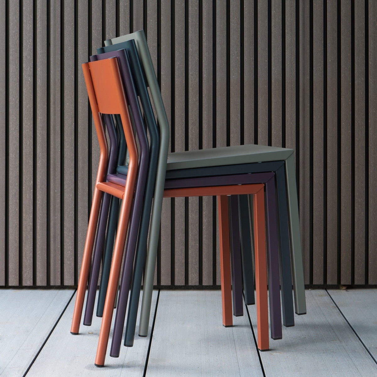 2 Chaises en aluminium noir Take - Matière Grise - The Cool Republic