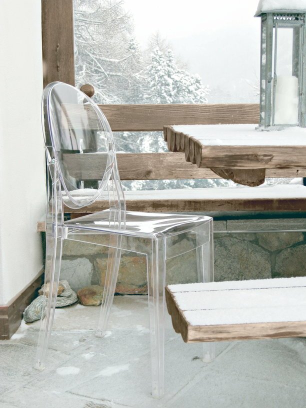 2 Chaises transparentes matériau responsable Victoria Ghost - Kartell - The Cool Republic