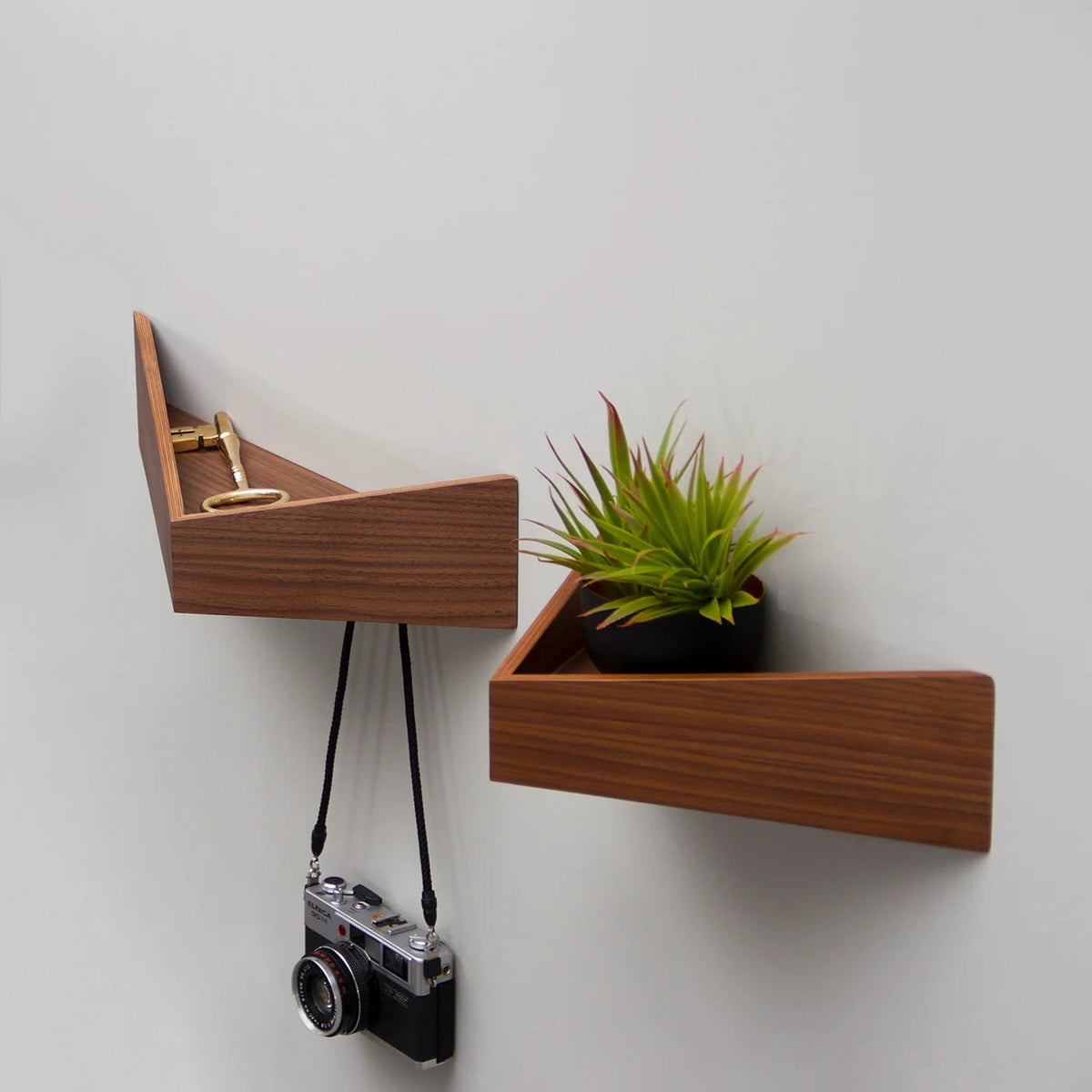 2 Étagères en noyer M et L Pelican - Woodendot - The Cool Republic