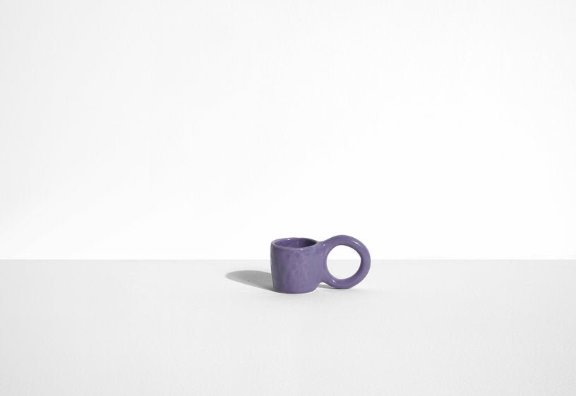 2 mugs à expresso en faïence myrtille 6 cm Donut - Petite Friture - The Cool Republic