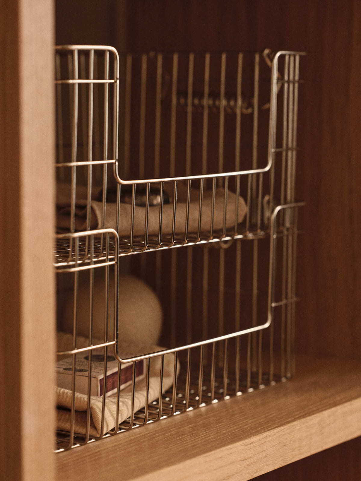 2 Paniers avec ouverture en acier inoxydable brossé 28,7 x 18 x 13 cm Cala - Ferm Living - The Cool Republic