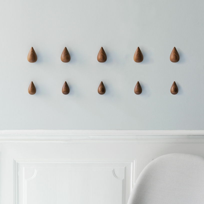 2 Patères en noyer naturel S Dropit Walnut - Normann Copenhagen - The Cool Republic