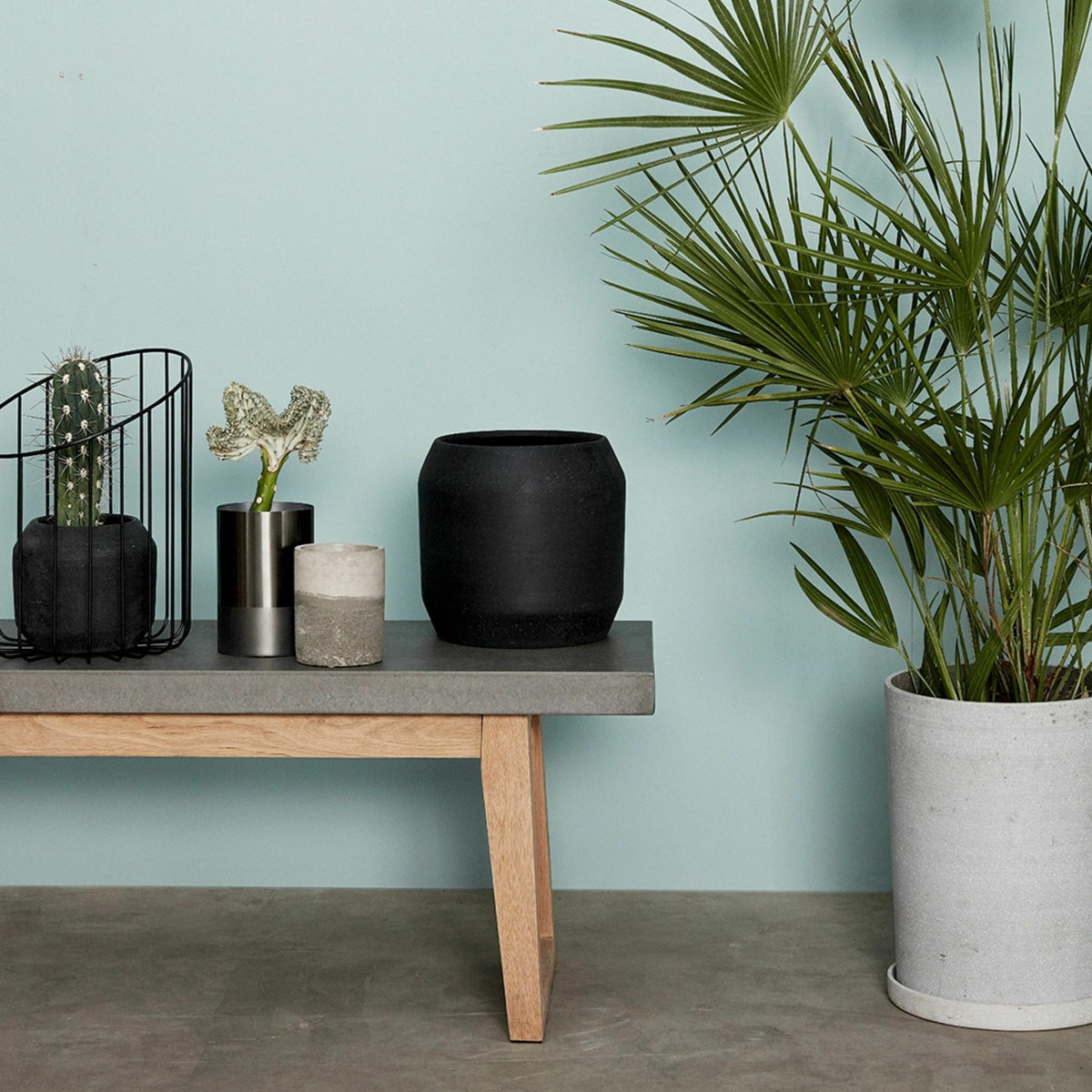 2 pots allongés avec soucoupe en pierre grise - Hübsch - The Cool Republic