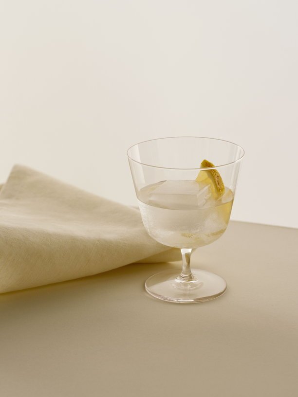 2 Clear curved stem glasses - HAY - The Cool Republic