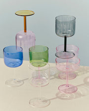 2 Verres de vin en verre gris transparent Tint - HAY - The Cool Republic