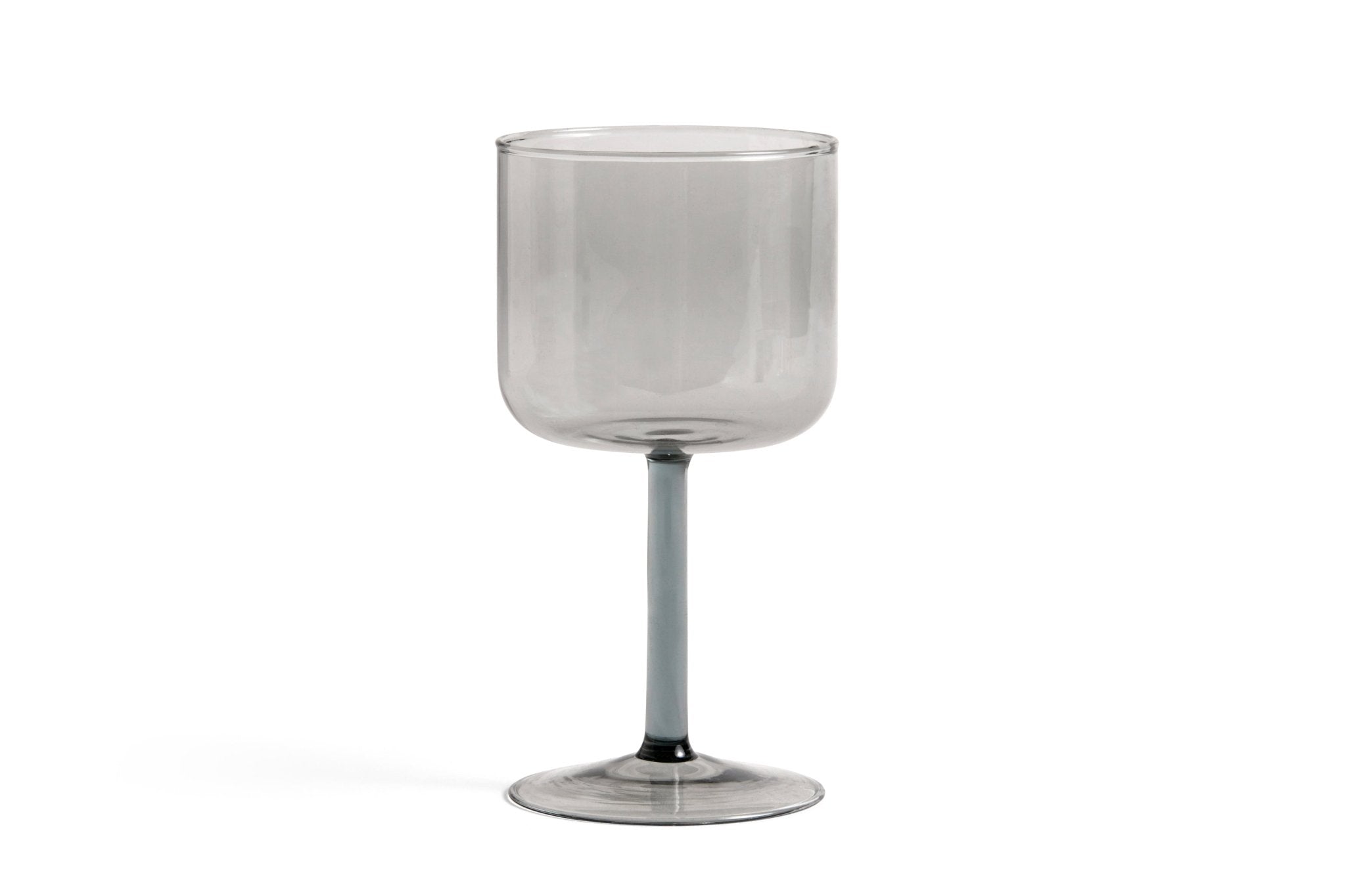 2 Verres de vin en verre gris transparent Tint - HAY - The Cool Republic