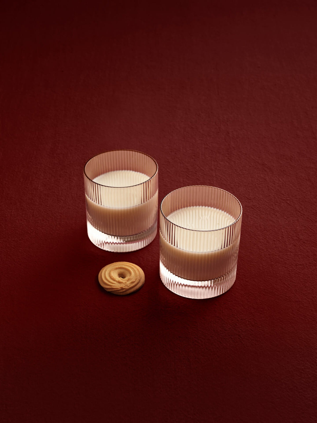 2 Verres tumbler en verre soufflé recyclé transparent rose 8,5 x 9 cm Ripple - Ferm Living - The Cool Republic