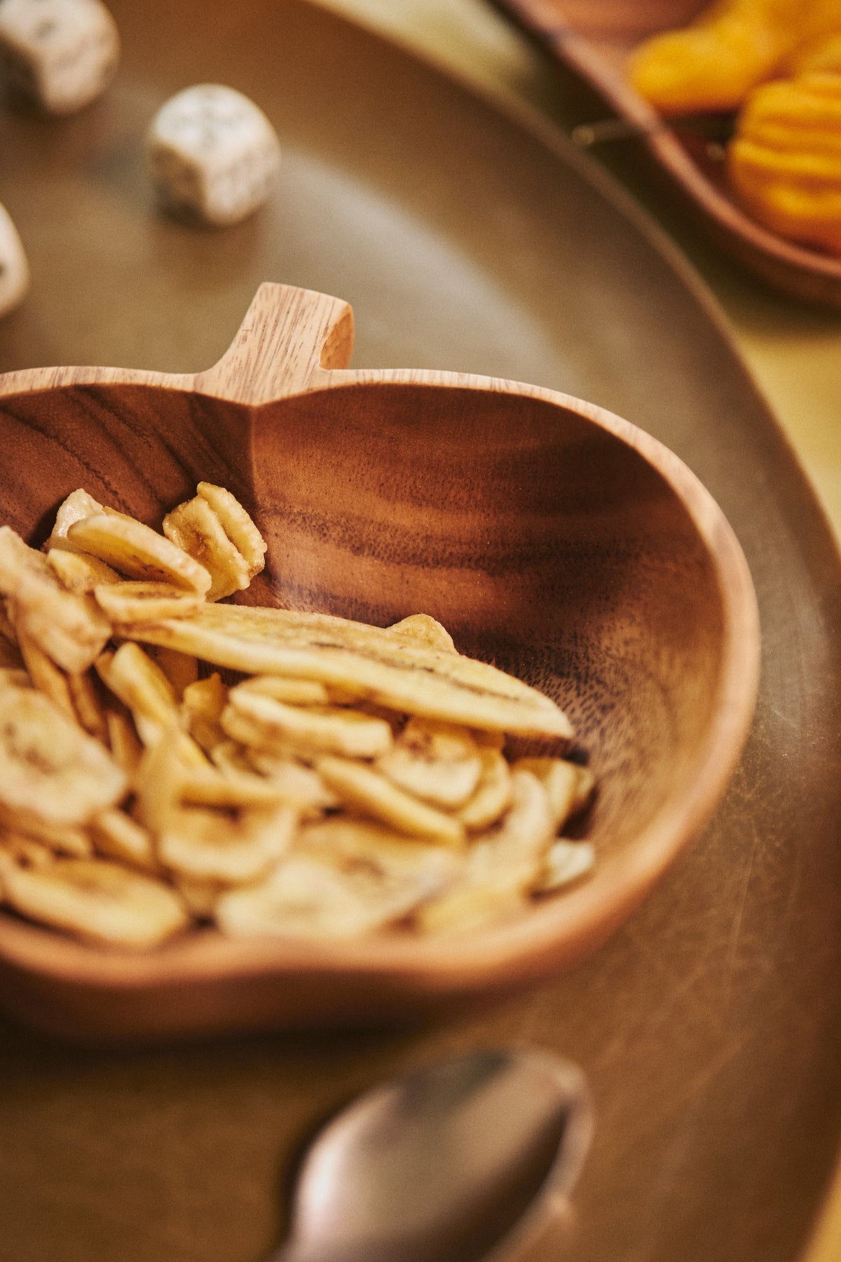 Acacia apple bowl L - HKLIVING