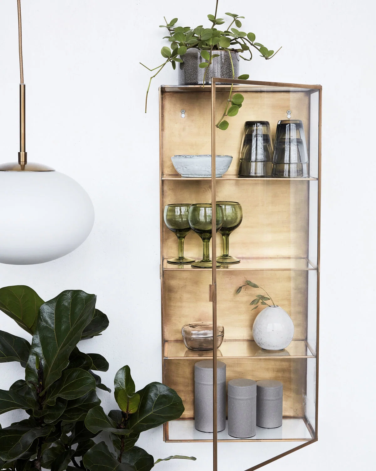 Vitrine murale en laiton M - House Doctor