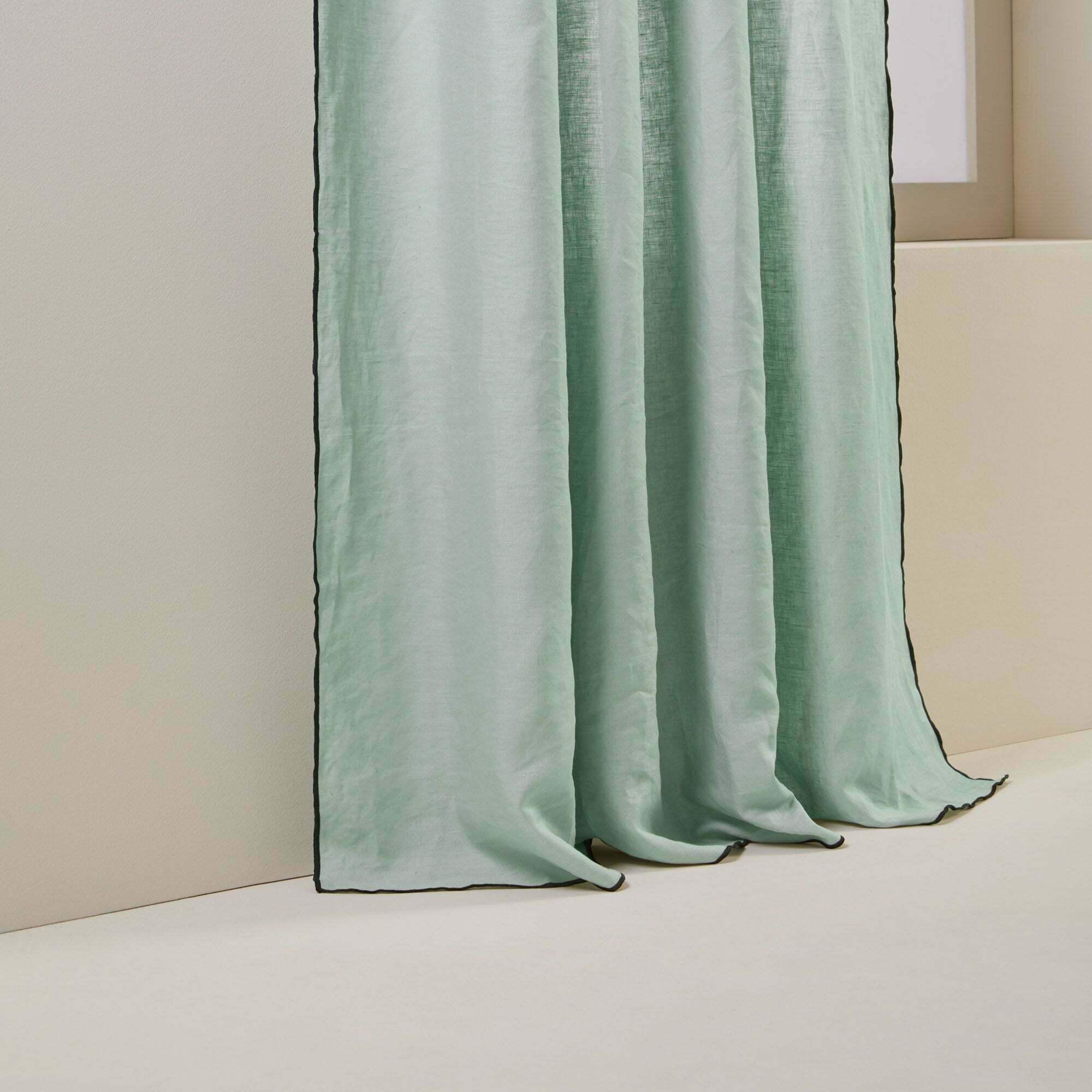 Panneau Carlina Vert Amande Et Bourdon Noir - Madura — 212227.jpg