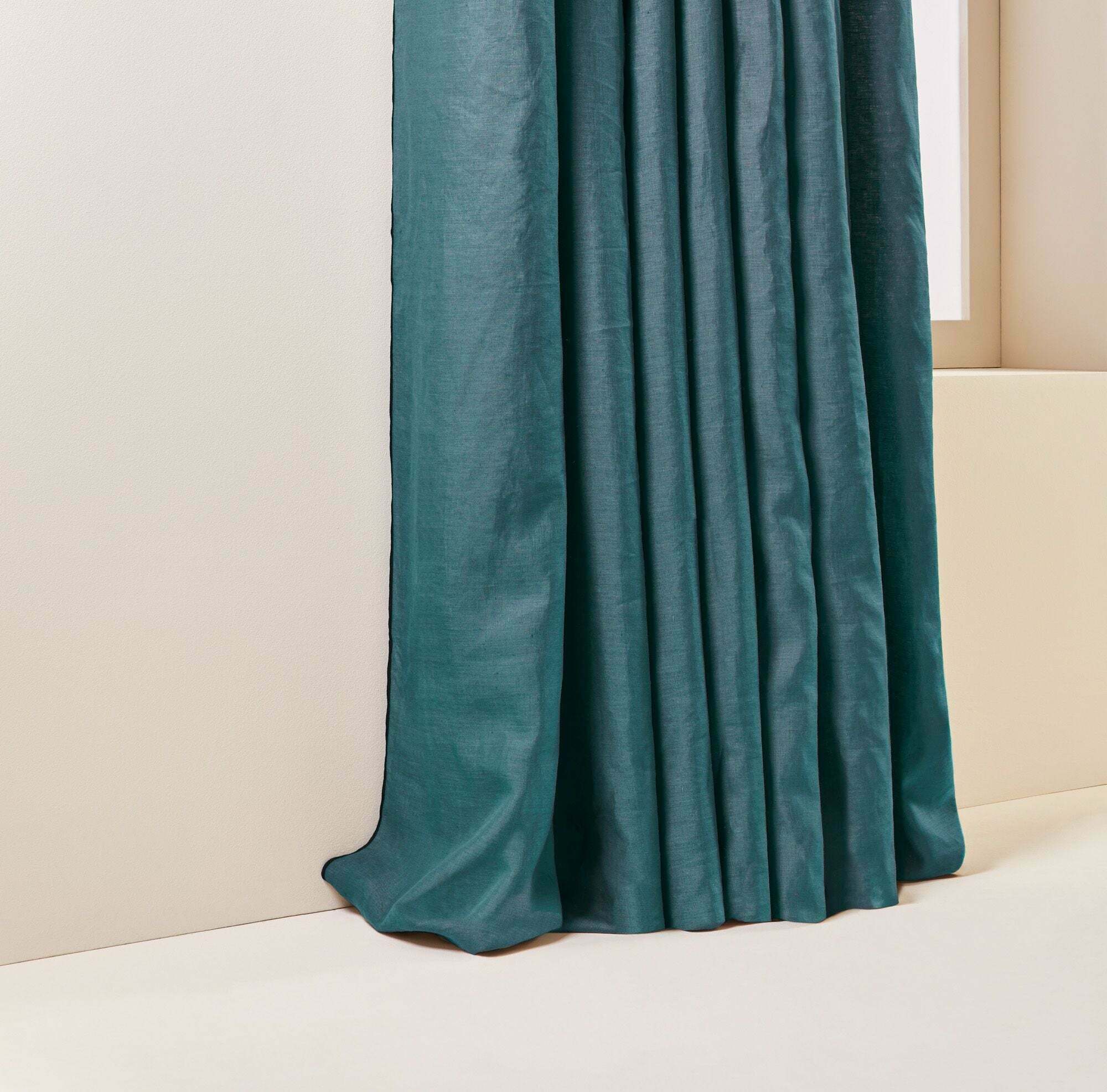 Rideau à oeillets noirs 144x280 en lin bleu vert Carlina - Madura — 212323.jpg