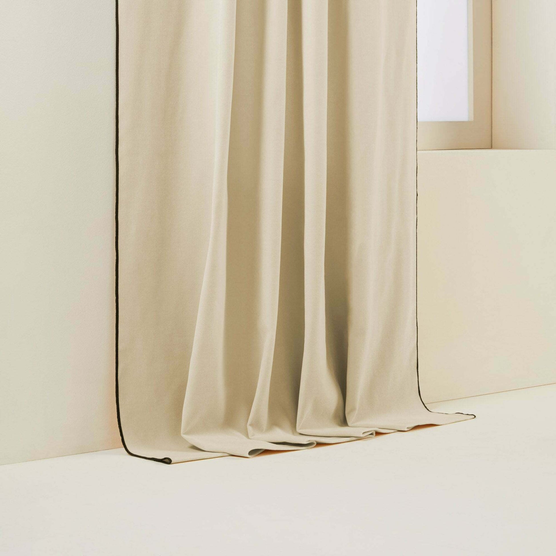 Panneau Dario Ecru Et Bourdon Noir - Madura — 213946.jpg
