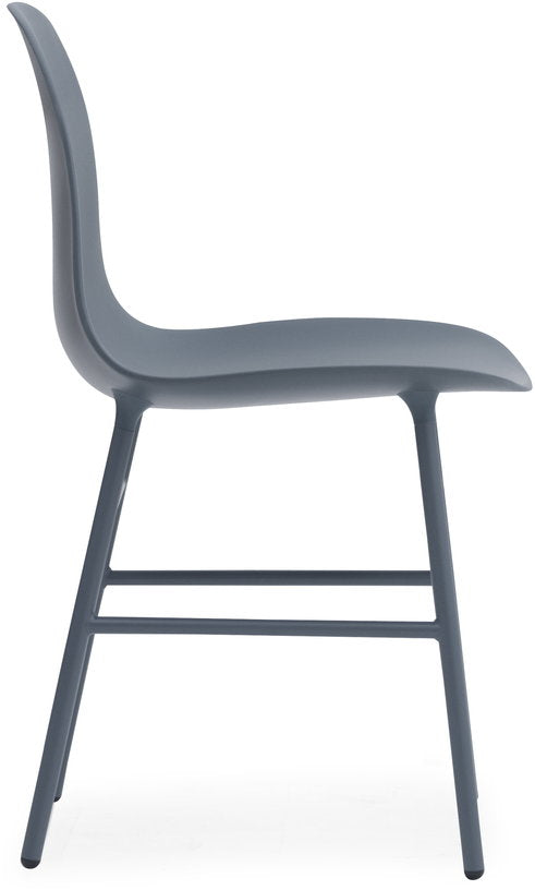 chaise-en-acier-et-pp-bleu-form-normann-copenhagen-3