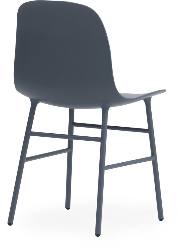 chaise-en-acier-et-pp-bleu-form-normann-copenhagen-4