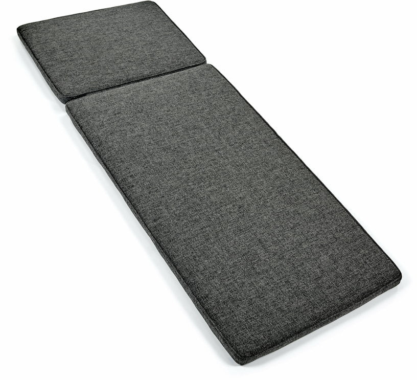 coussin-transat-noir-august-serax-1