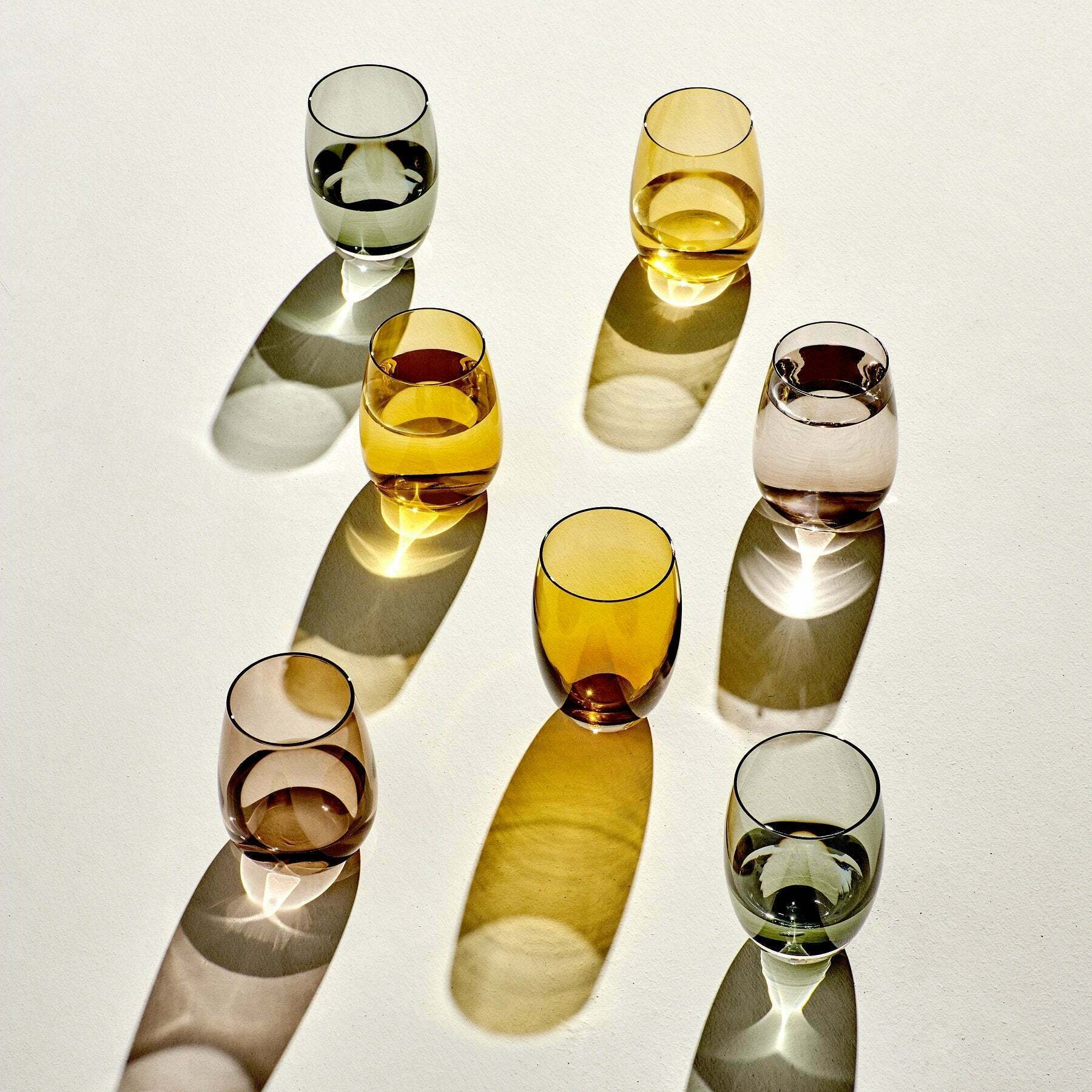 Colored O Set of 4 Glasses Amber - Nude Glass — 238120.jpg