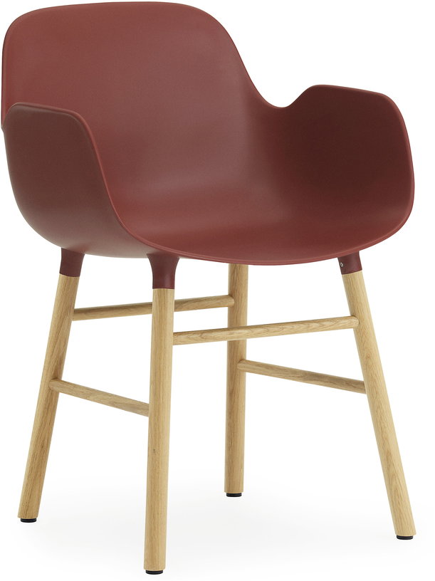 chaise-avec-accoudoirs-en-chene-naturel-et-pp-rouge-form-normann-copenhagen-1