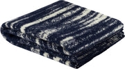 plaid-en-laine-bleu-glitch-throw-hem-1
