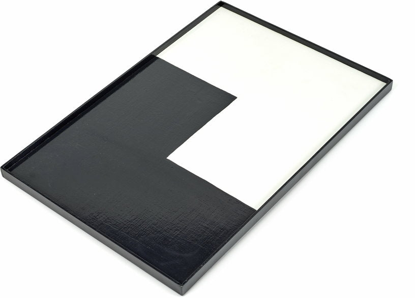 plateau-en-bois-noir-et-blanc-45x30cm-serax-1