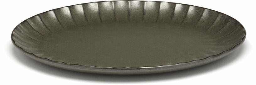 assiette-en-gres-ovale-verte-25-cm-inku-serax-1