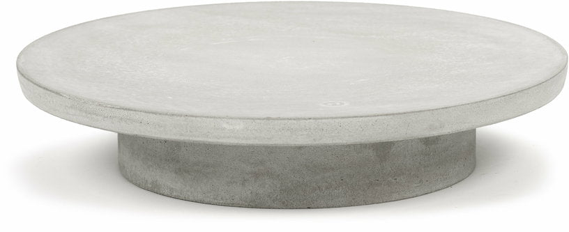 plat-a-gateau-en-beton-gris-clair-33-x-7-cm-serax-1