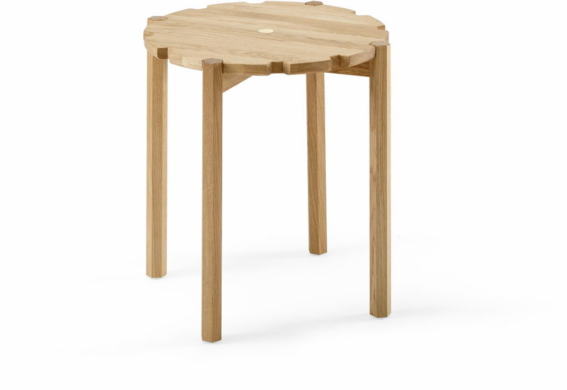 table-d-appoint-en-chene-naturel-50-cm-pinion-emko-1