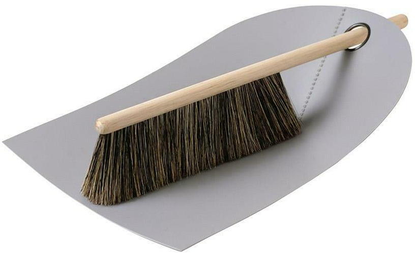 pelle-a-poussiere-gris-clair-et-balai-en-hetre-dustpan-broom-gris-clair-normann-copenhagen-2
