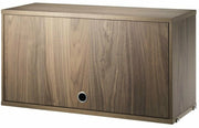 caisson-en-noyer-avec-porte-rabattable-string-furniture-1