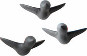 3-pateres-murales-en-beton-noir-6-cm-oiseau-mini-thomas-poganitsch-1