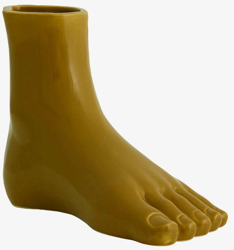 vase-pied-en-ceramique-moutarde-aruba-nordal-1