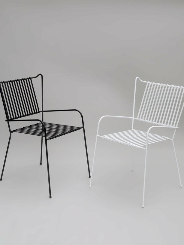 chaise-de-jardin-avec-accoudoirs-en-acier-blanc-et-coussin-beige-capri-cools-collection-4