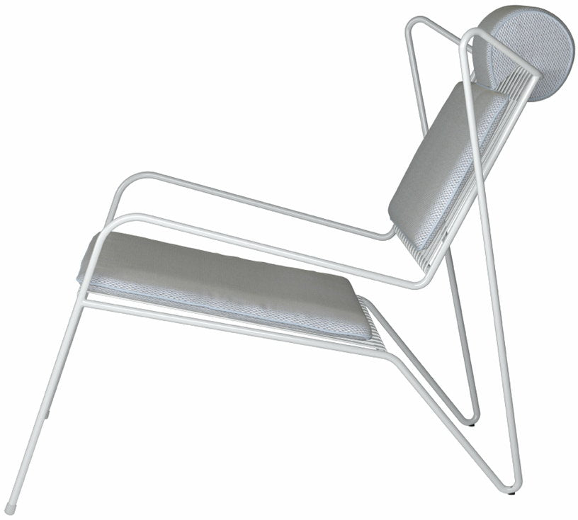 chaise-lounge-en-acier-blanc-et-coussins-beiges-capri-easy-cools-collection-2