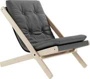 transat-en-hetre-et-tissu-gris-fonce-boogie-karup-design-1