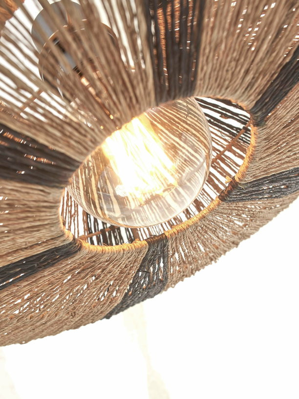 plafonnier-en-bambou-noir-et-naturel-55x14-cm-iguazu-good-mojo-3