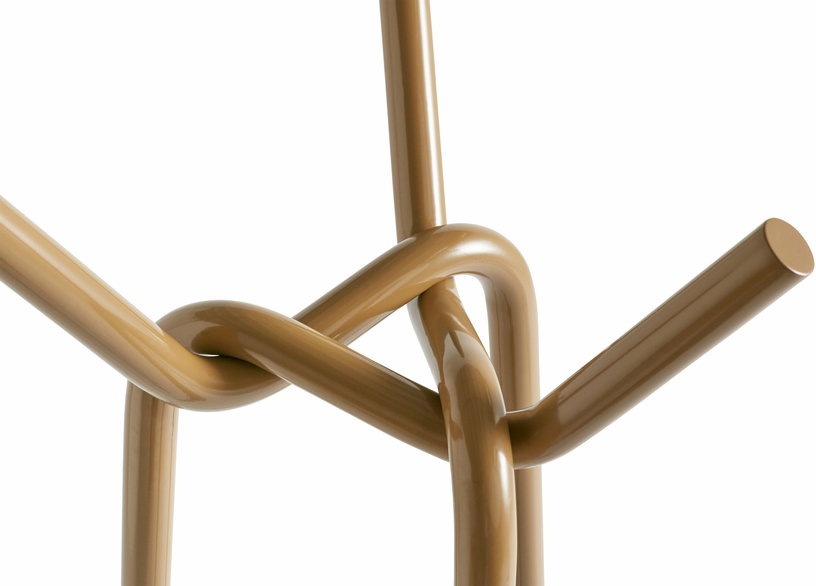 porte-manteaux-en-acier-caramel-knit-hay-2
