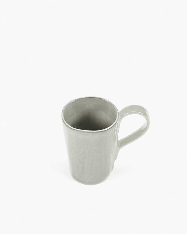 mug-en-gres-blanc-casse-la-mere-serax-3