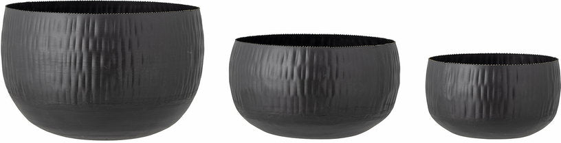 3-pots-de-fleurs-en-metal-noir-abisha-bloomingville-1