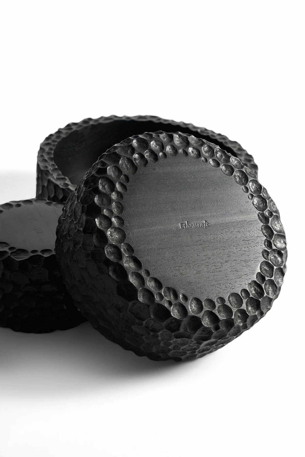 3 Corbeilles en acajou noir Chopped - Ethnicraft Accessories - The Cool Republic