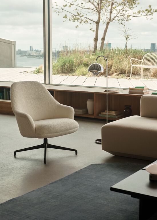Fauteuil en tissu gris Clay 0009 et acier noir Rely HW139 - &tradition