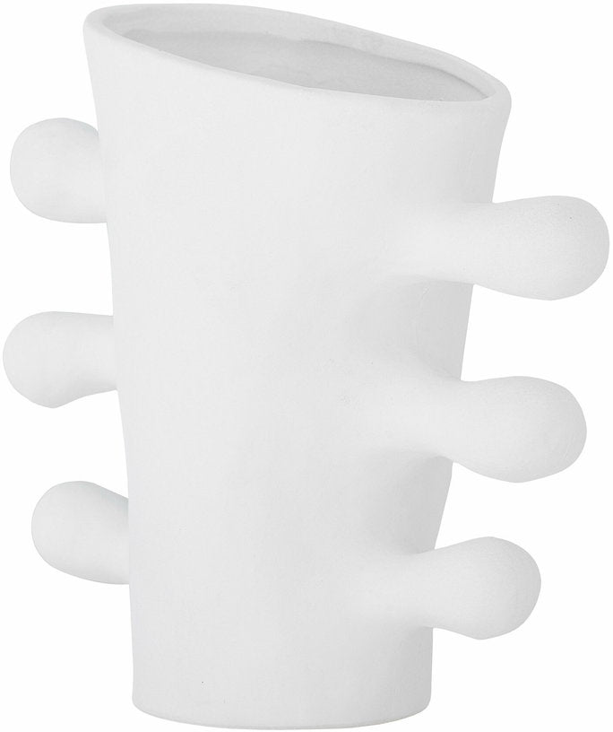 vase-organique-en-gres-blanc-pernilla-bloomingville-2