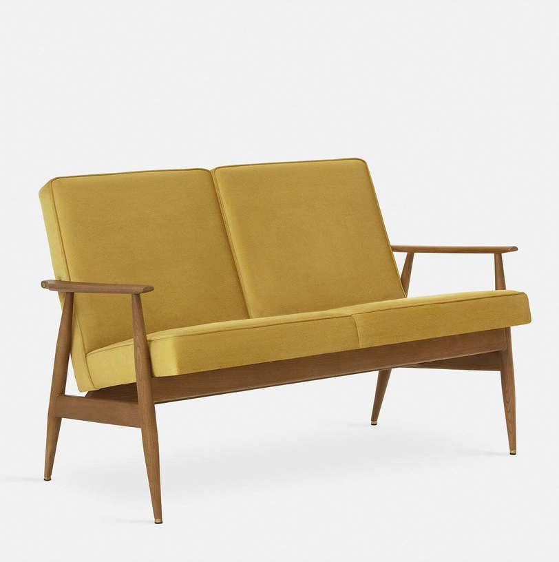 canape-2-places-en-velours-brillant-moutarde-et-frene-fonce-120-cm-fox-366-concept-1