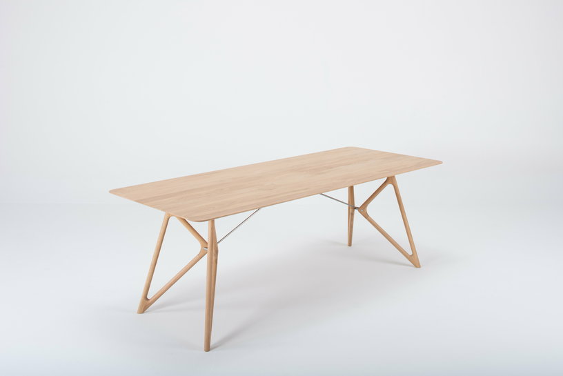 table-a-manger-en-chene-220-x-90-cm-tink-gazzda-3