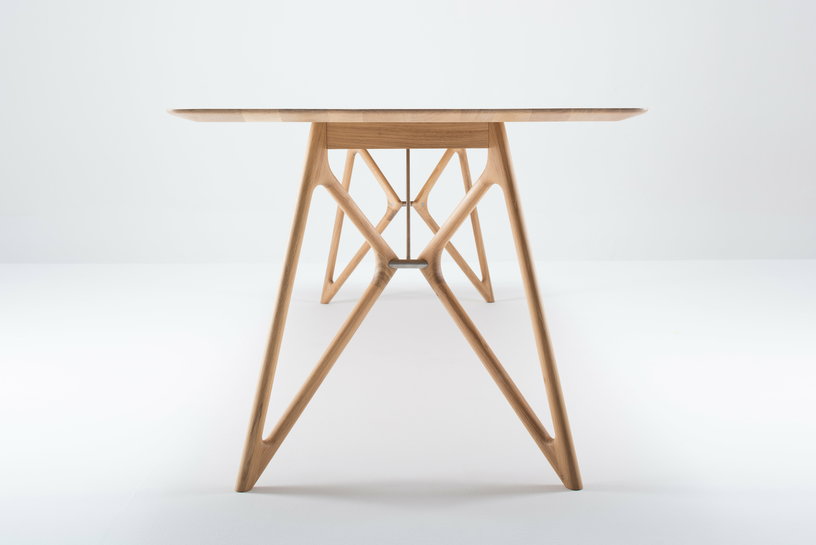 table-a-manger-en-chene-220-x-90-cm-tink-gazzda-4