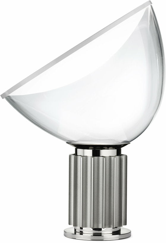 petite-lampe-de-table-design-en-metal-argente-taccia-flos-1