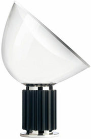 lampe-de-table-design-en-plastique-et-metal-noir-taccia-flos-1